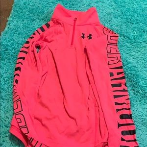 under armour jogging shirt